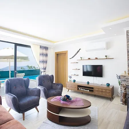 Vilă A Luxury 5 Bedroom With Private Pool Antalya